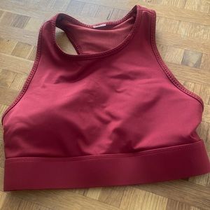 Fabletics sports bra in size small 😊